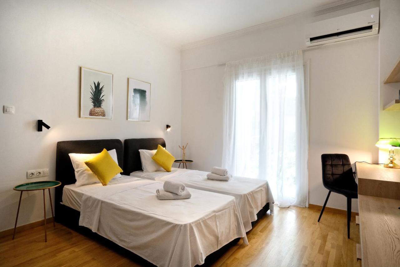 Elegant Big Apartment In Athens Center With Balcony Atenas Exterior foto