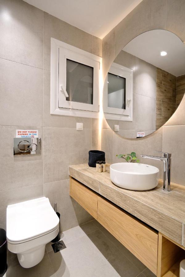 Elegant Big Apartment In Athens Center With Balcony Atenas Exterior foto