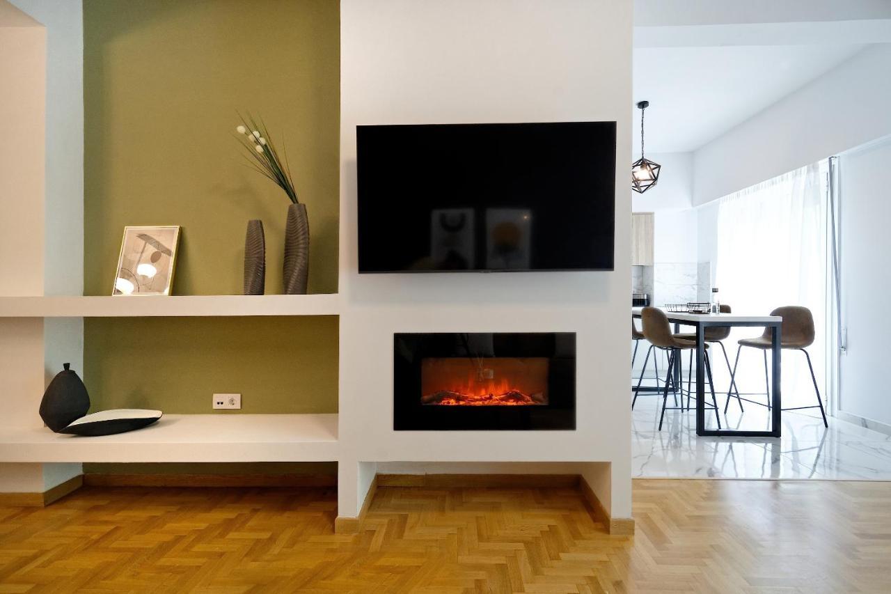 Elegant Big Apartment In Athens Center With Balcony Atenas Exterior foto