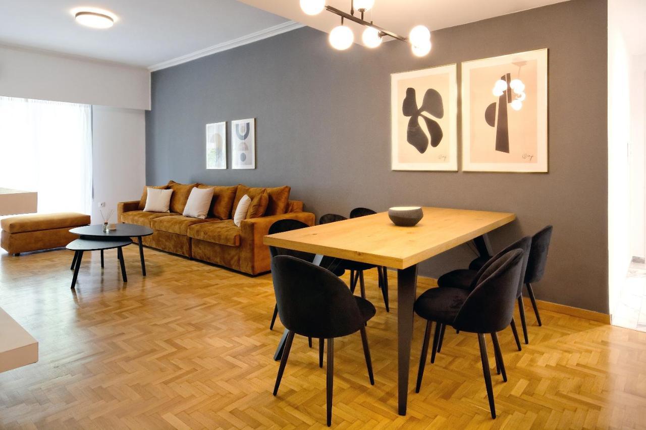 Elegant Big Apartment In Athens Center With Balcony Atenas Exterior foto