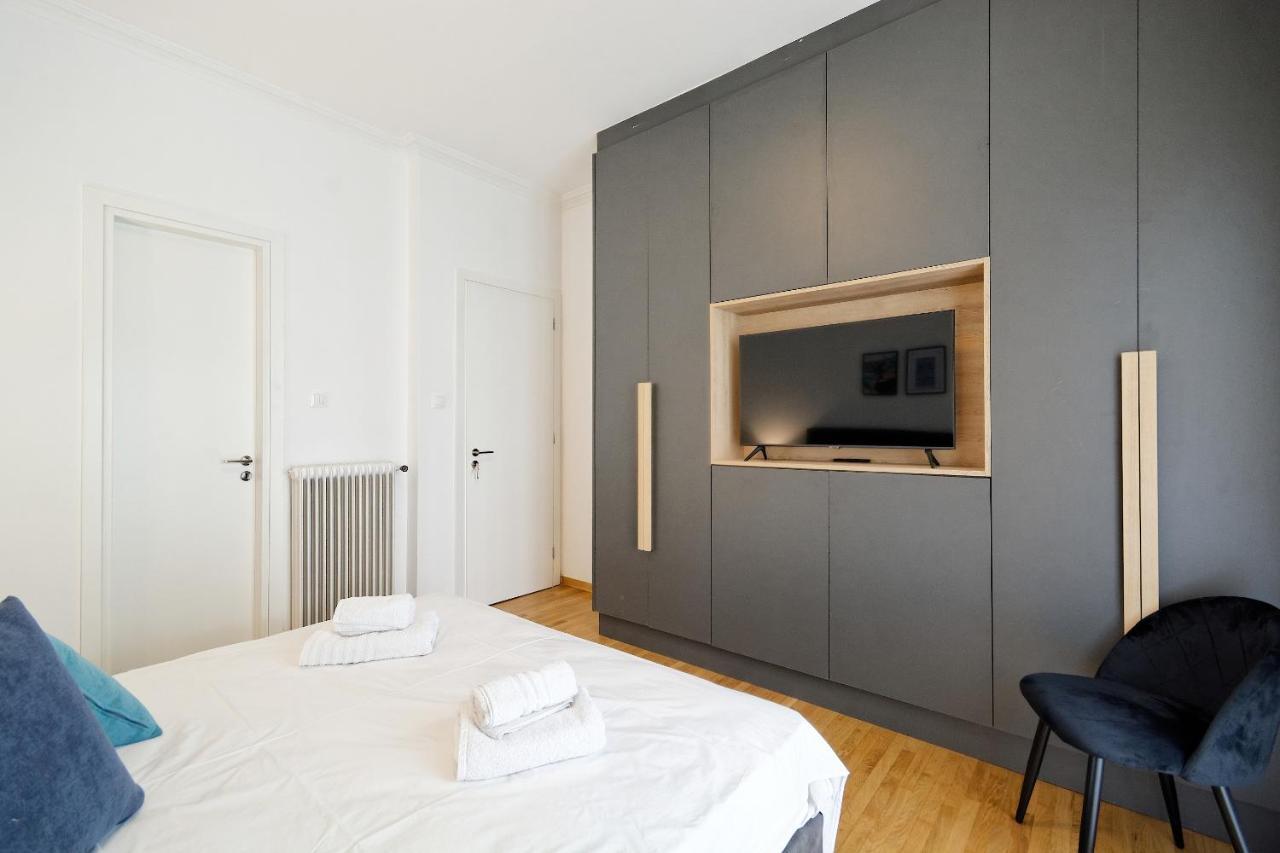 Elegant Big Apartment In Athens Center With Balcony Atenas Exterior foto