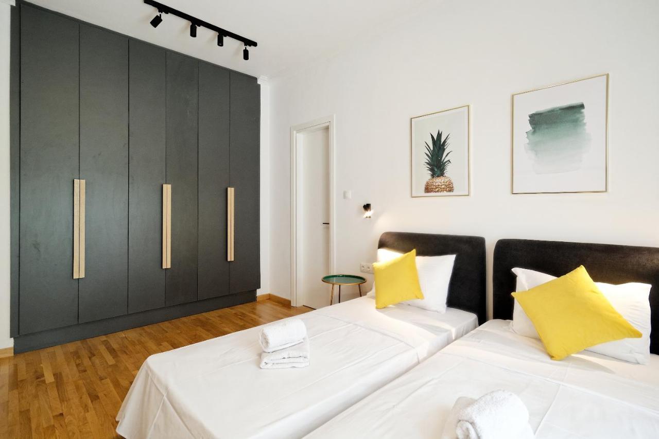 Elegant Big Apartment In Athens Center With Balcony Atenas Exterior foto