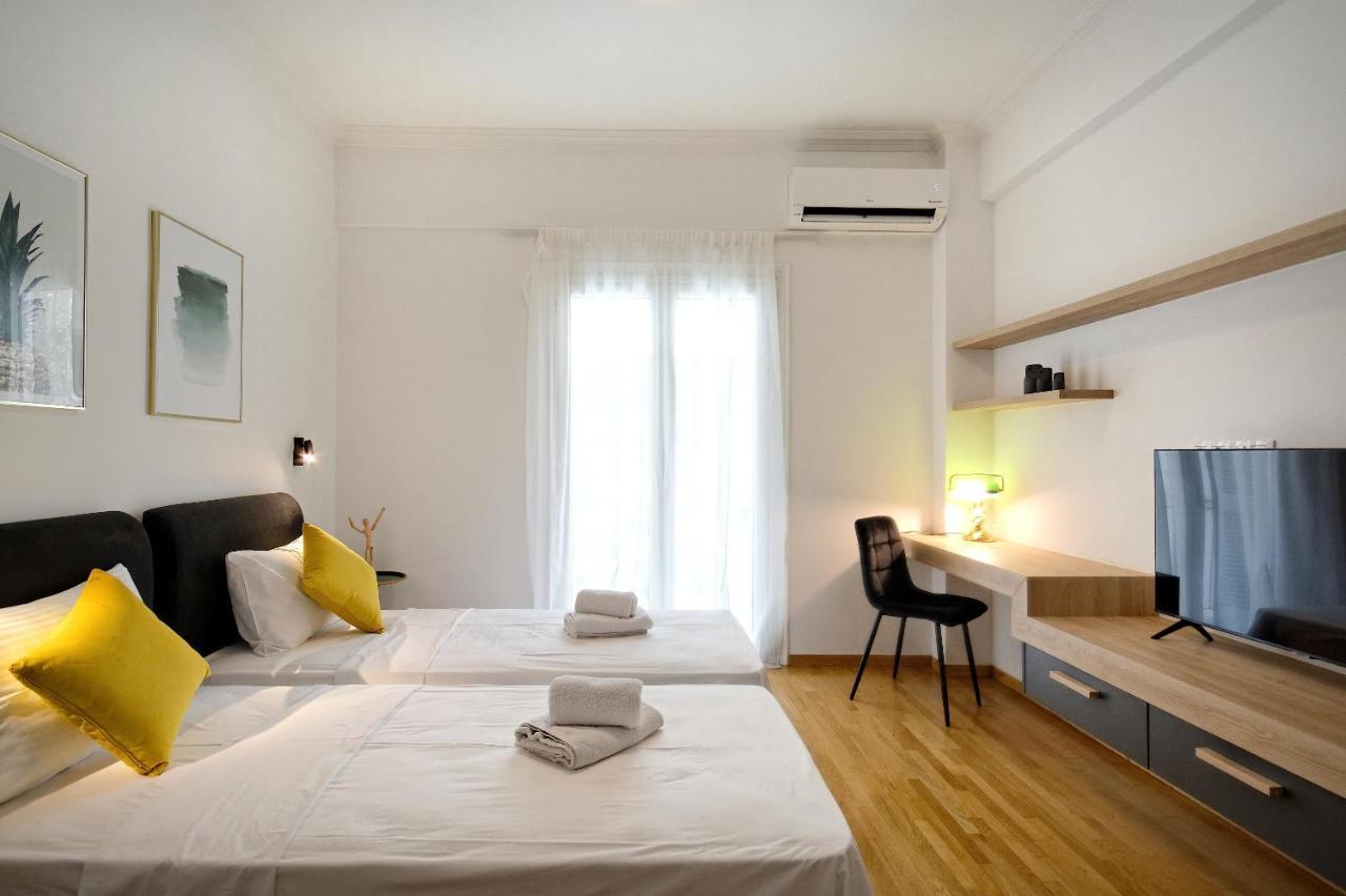 Elegant Big Apartment In Athens Center With Balcony Atenas Exterior foto