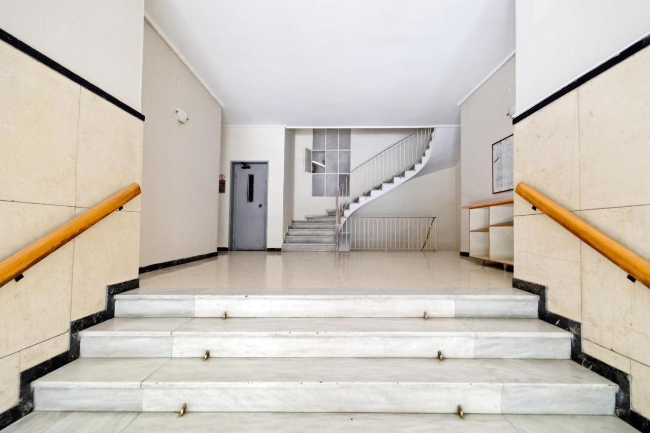 Elegant Big Apartment In Athens Center With Balcony Atenas Exterior foto