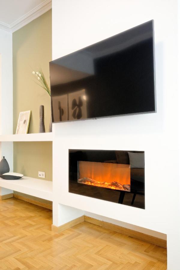 Elegant Big Apartment In Athens Center With Balcony Atenas Exterior foto